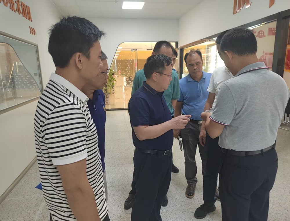 C:\Users\admin\Documents\Tencent Files\389096392\Image\C2C\8B5DC6B4BB62BBE7868D74304BF1449F.jpg