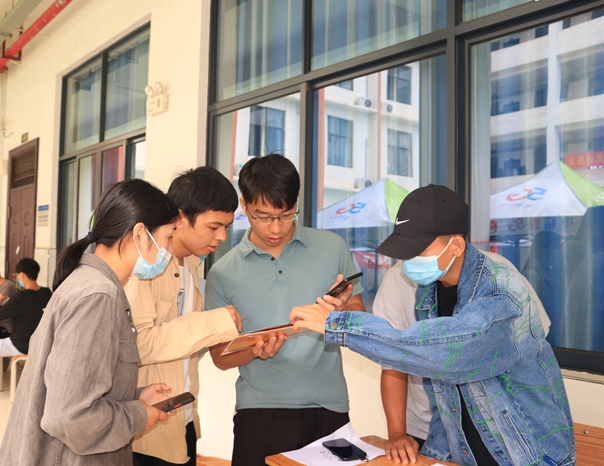 7596b99e81d646e7a50648f19aaf3abf.jpg 7596b99e81d646e7a50648f19aaf3abf.jpg