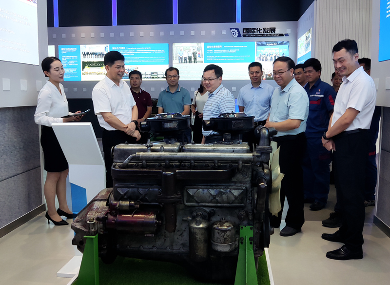 f2371b4cf53c4e21b8aec966bc2cc811.jpg f2371b4cf53c4e21b8aec966bc2cc811.jpg