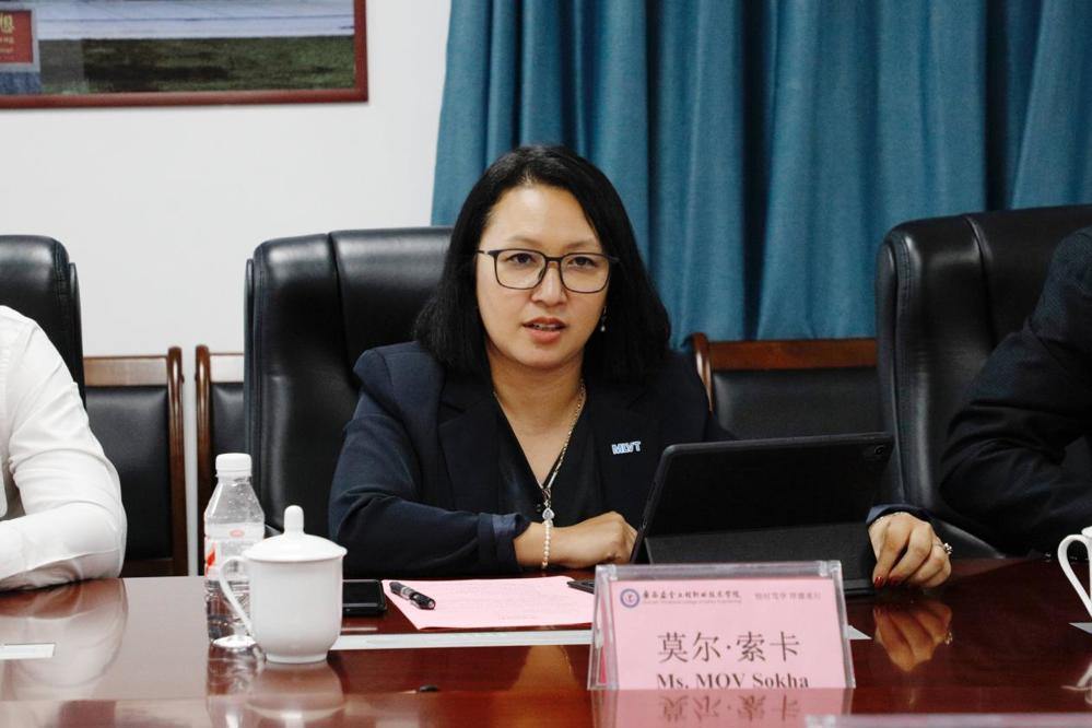 35F656409F43F1A776CA5BF4A8E431C4