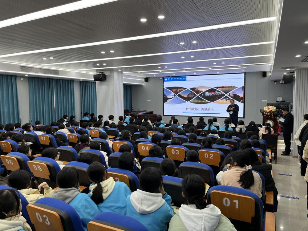 68aa54932267fcede373912bc8ca4692